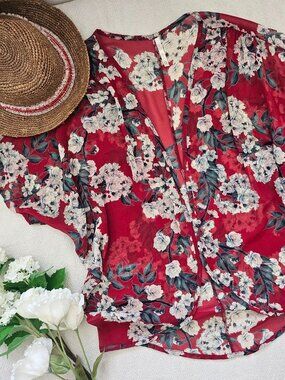 Elle CLO Red Floral Sheer Boho Kimono Cardigan Open Front Medium